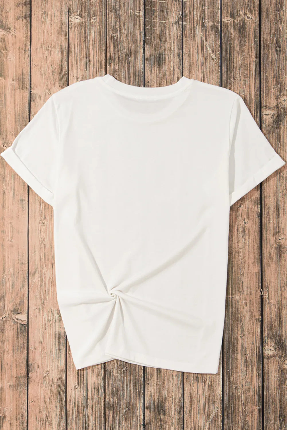 White short-sleeve t-shirt with a round neck and a knot at the hem.