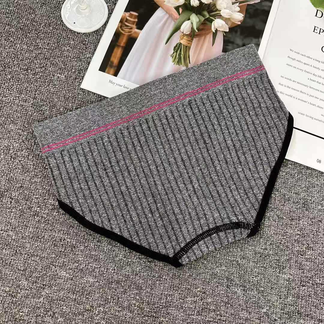 Ribbon-lettered lady's underwear